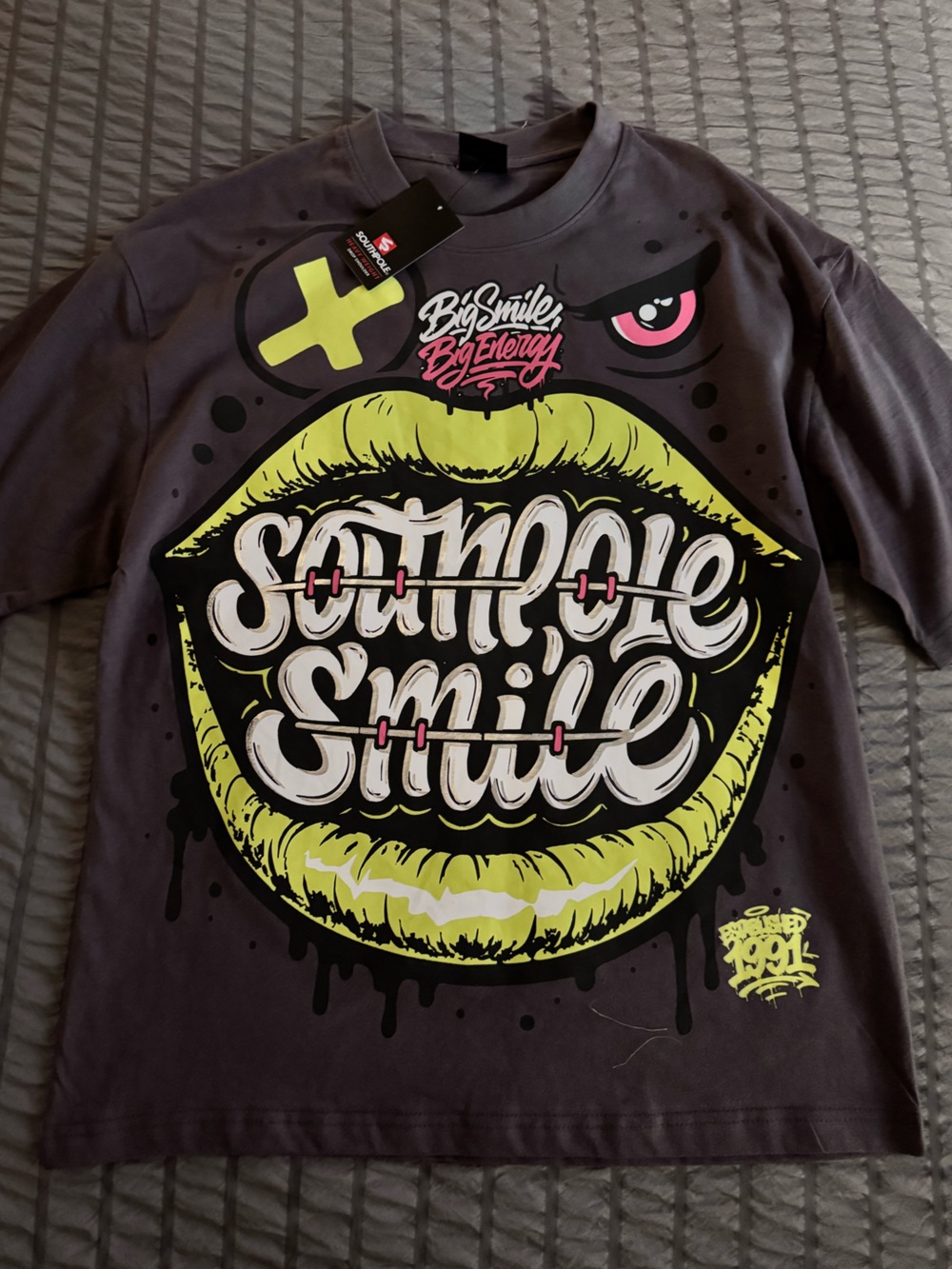 Graphic Skull Mouth Sweatshirt in Neon Lime & Black